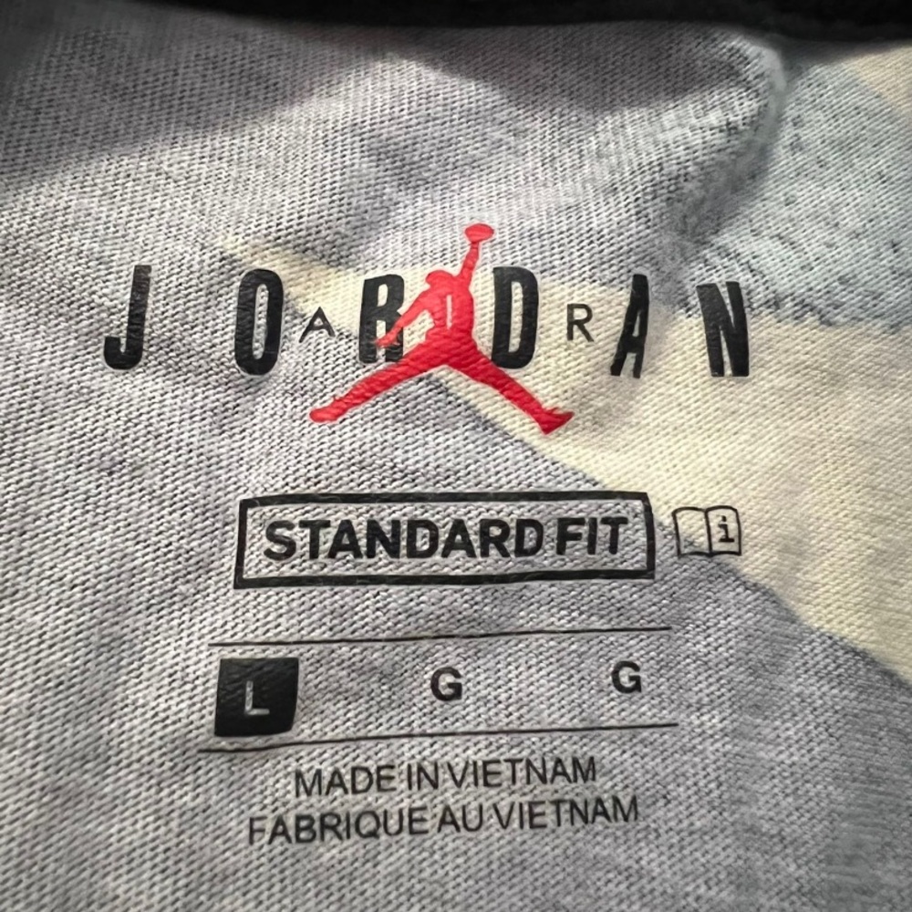 Mens large Jordan T-shirt Multi-color